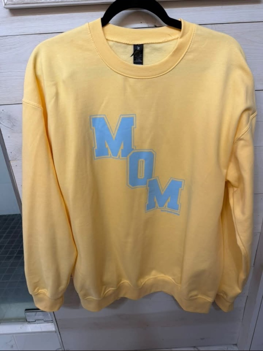 Yellow 'MOM' Crewneck Sweatshirt with Light Blue Graphic